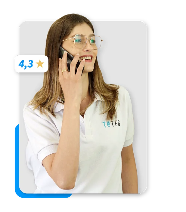asesora al telefono
